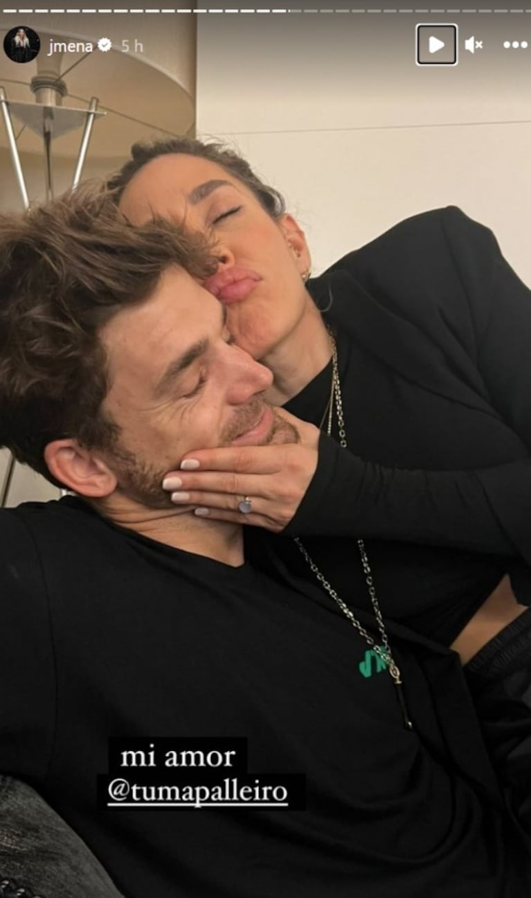 Jimena Barón publicó una romántica foto con su novio Matías Palleiro en plena polémica por su nuevo tema 