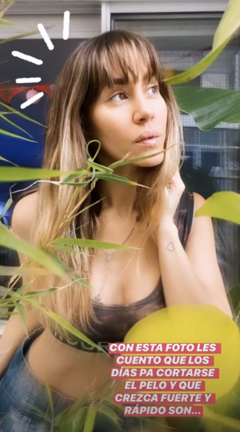 Jimena Barón se animó a cortarse el cabello sola y aconsejó: "Del 3 al 6 de abril para que crezca fuerte"