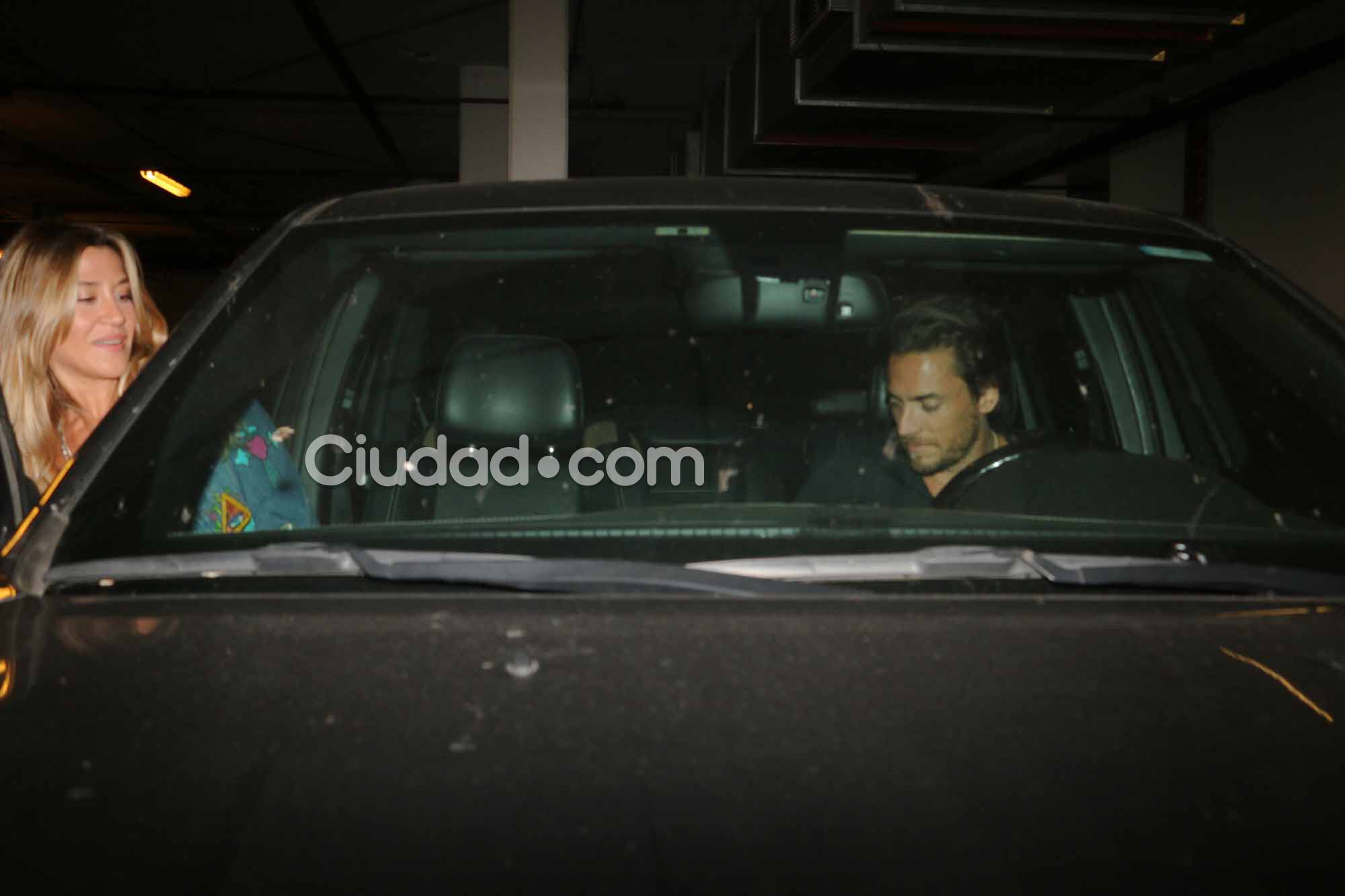 Jimena Barón y Matías Tasín fueron a ver El otro lado de la cama. Foto: Movilpress-Ciudad.com.