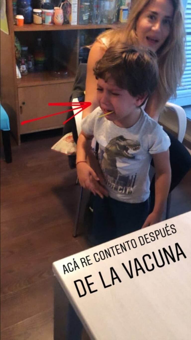 Jimena Barón y Momo tuvieron que vacunarse para viajar a Indonesia con Marley... ¡y mirá cómo reaccionaron!
