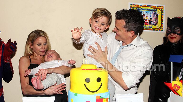 Jimena Cyrulnik y Lucas Kirby celebraron el cumple de Calder en familia (Fotos: Jennfier Rubio).