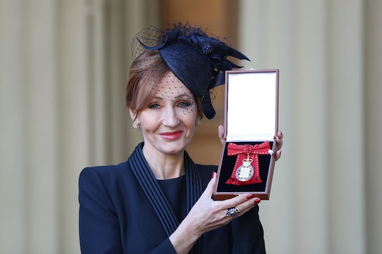 J.K. Rowling ingresó en la Orden de los Compañeros de Honor británica. (Foto: DPA)