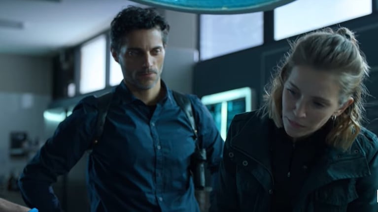 Joaquín Furriel es el inspector Francisco Juánez y, Luisana Lopilato, Manuela "Pipa" Pelari.