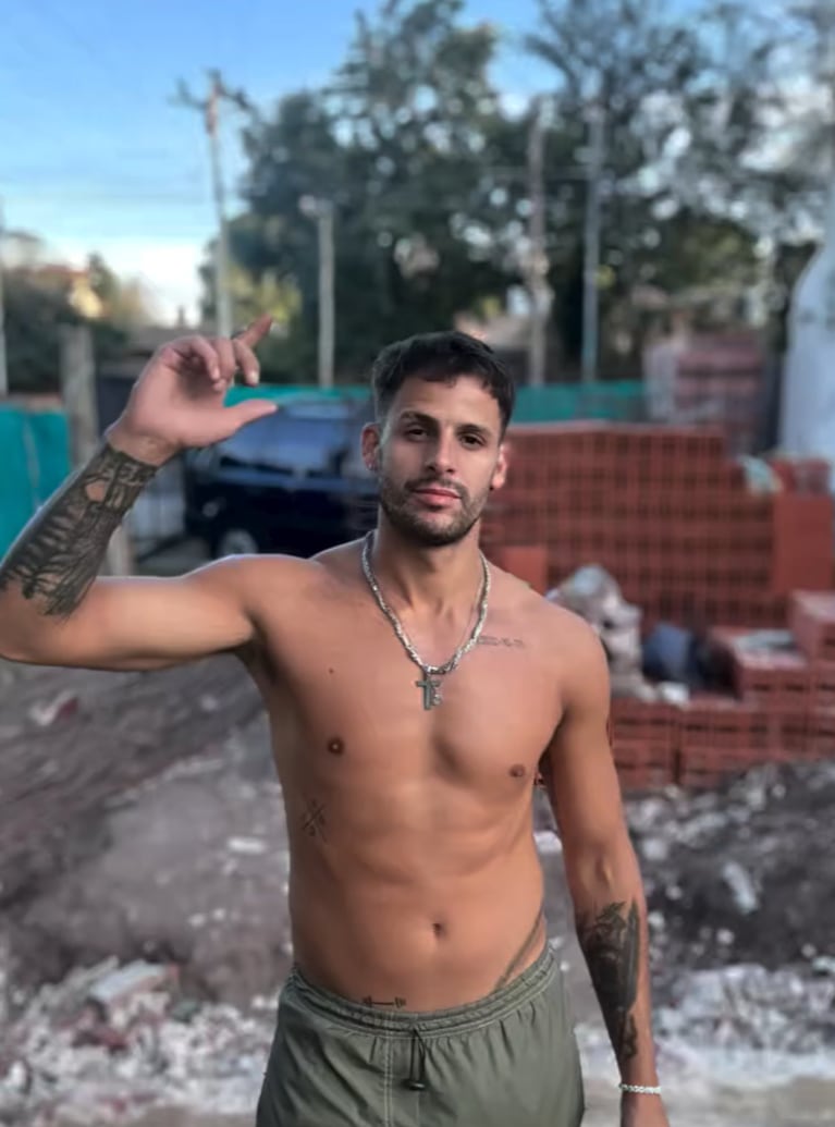 Joel Ojeda está construyendo su casa. Foto: IG | joelojeda1