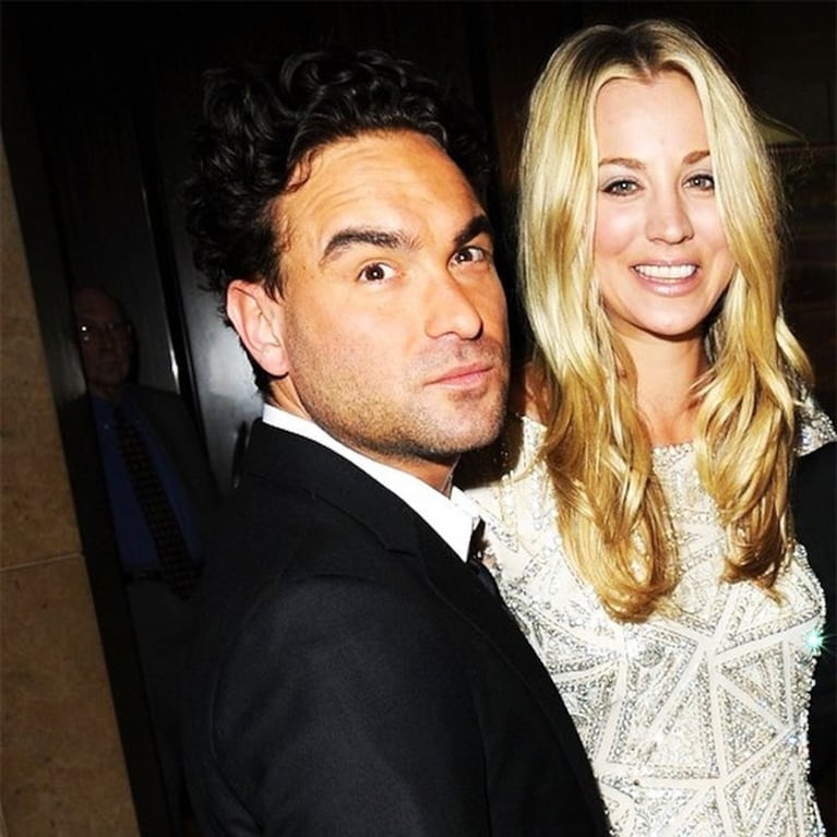 Johnny Galecki y Kaley Cuocco. Foto: Instagram @sanctionedjohnnygalecki