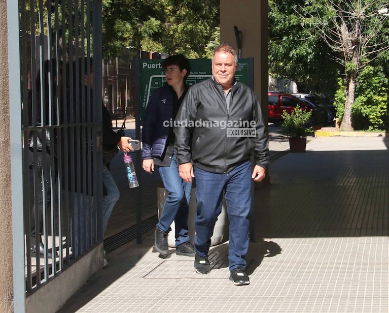 Jorge "Carna" Crivelli en el entierro de Toti Ciliberto (Foto: Movilpress).