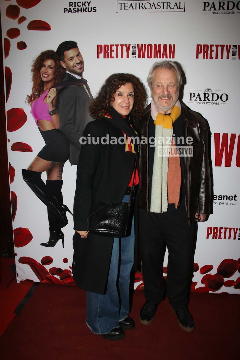 Jorge Marrale y pareja (Foto: Movilpress)