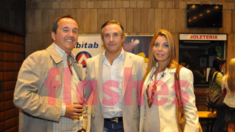 Jorge Rama y su flamante esposa, Karina Lebed Kemper. (Foto: Flashes.com.uy)