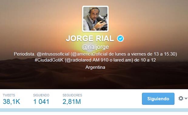 Jorge Rial cambió su avatar de Twitter: sacó la foto familiar con Loly y puso un amanecer. 