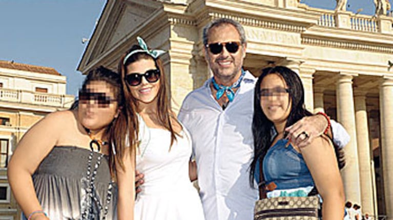 Jorge Rial, Loly Antoniale, Rocío y Morena en Roma (Fotos: Gente).