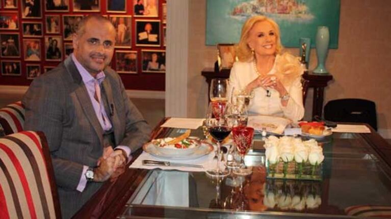 Jorge Rial: "Me encanta la opereta de familiares y productores vagos de Mirtha Legrand para que vuelva"