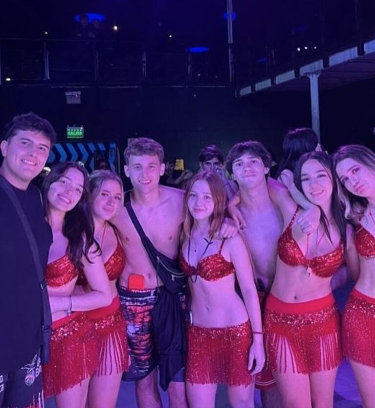 Josefina, la hija de Sandra, en su fiesta de egresados.