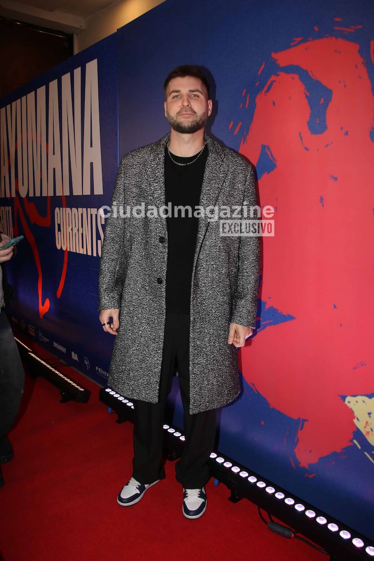 Juampi González en el estreno de Mayumana (Foto: Movilpress).