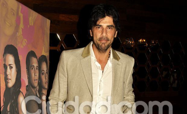 Juan Darthés en el festejo. (Foto: Jennifer Rubio-Ciudad.com)
