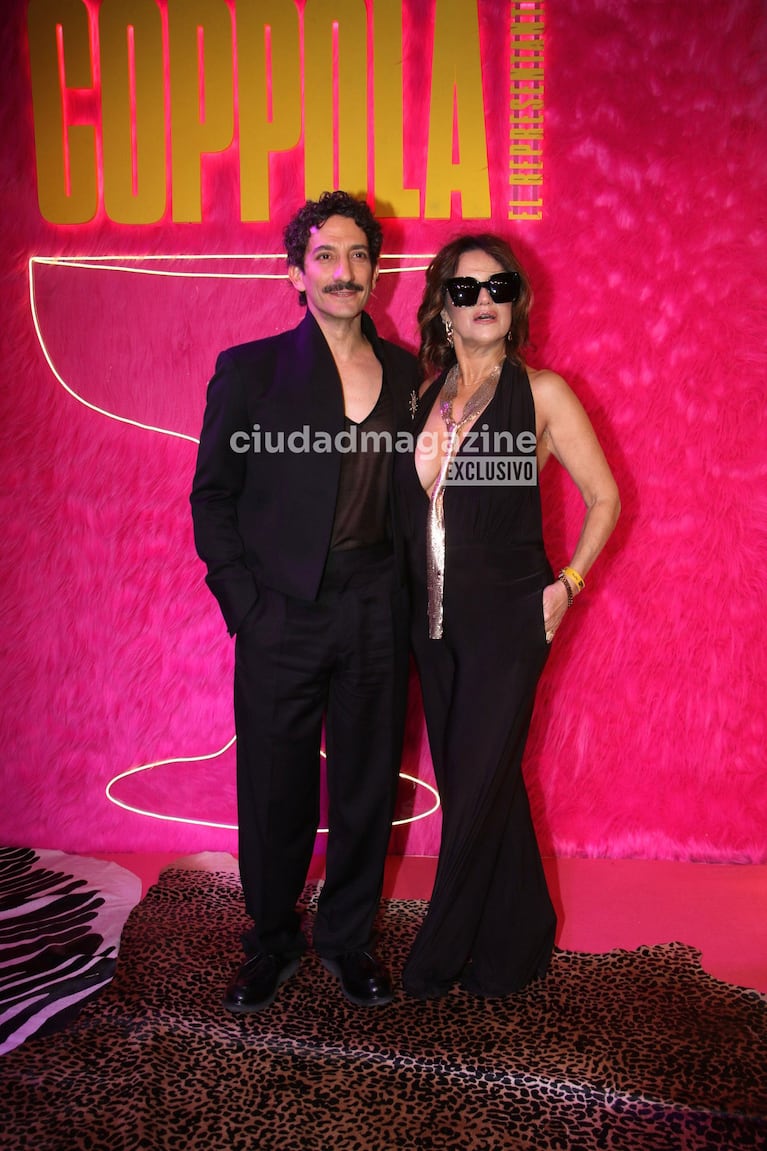 Juan Minujín y Fernanda Callejón en la presentación de la segunda temporada de la serie de Guillermo Coppola (Foto: Movilpress).