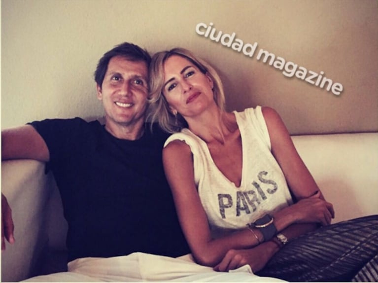 Juan Pablo Varsky se casa con Lala Bruzoni y contó su romántico pedido de boda: "Agarré un gorrito de tenis que tenía en el living y, con fiebre y gripe, me arrodillé y le propuse matrimonio"