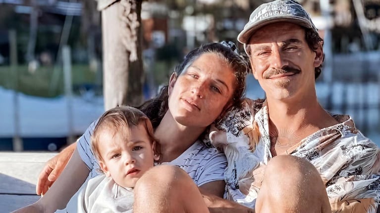 Juana Repetto junto a sus hijos