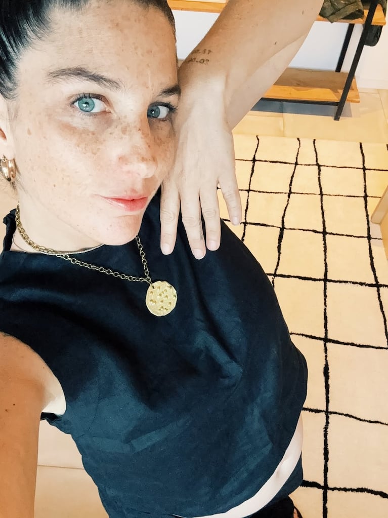 Juana Repetto mostró cómo avanza su embarazo con fotos al natural | Créditos: @juanarepettook