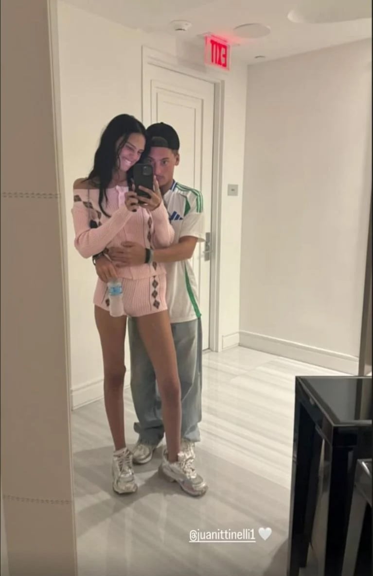 Juana Tinelli y Bautista Cuiña. Foto: Instagram @juanittinelli1