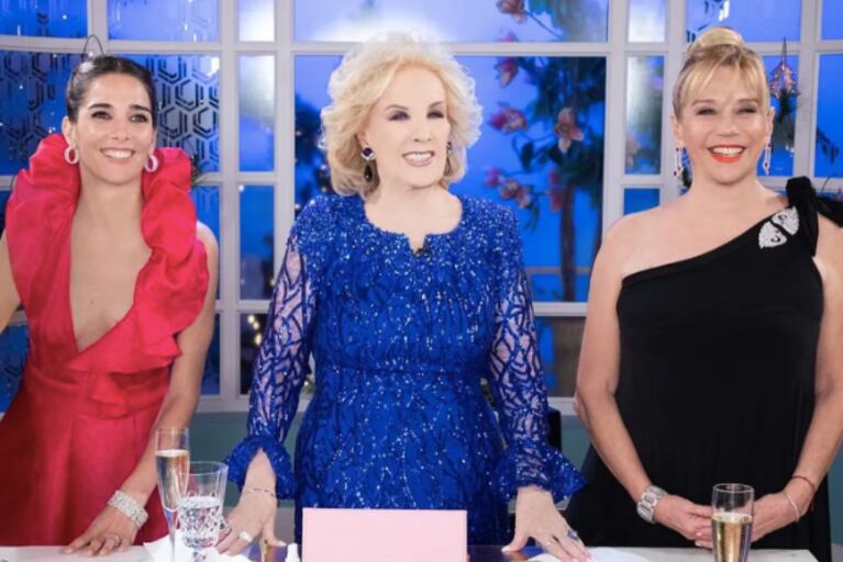 Juana Viale, Mirtha Legrand y Marcela Tinayre. (Foto: Instagram/@mirthalegrand)