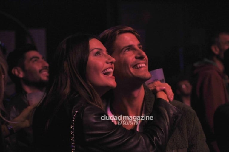 Jujuy Jiménez y Eva Bargiela, muy enamoradas de Bautista Bello y Facundo Moyano, en el increíble show de Fuerza Bruta