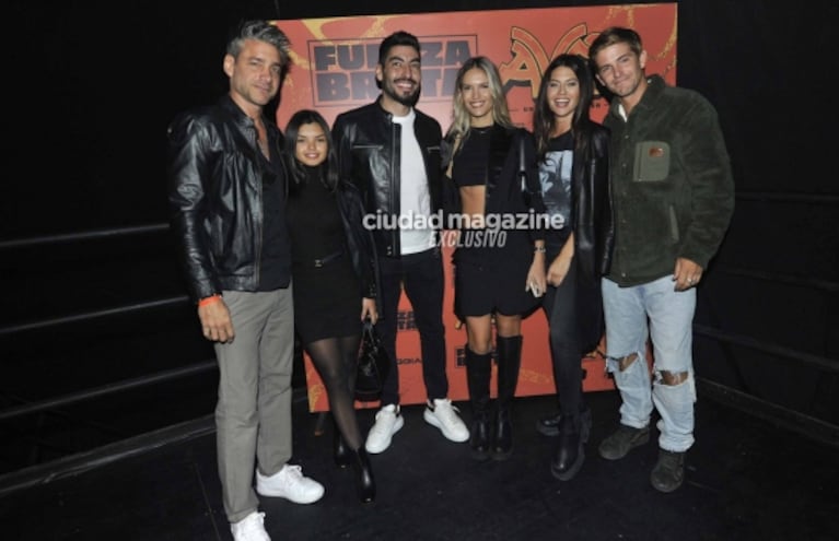 Jujuy Jiménez y Eva Bargiela, muy enamoradas de Bautista Bello y Facundo Moyano, en el increíble show de Fuerza Bruta