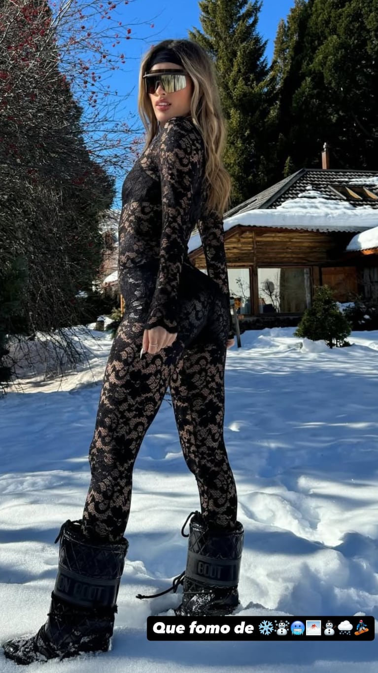 Juli Poggio lució un impactante look en la nieve | Créditos: Instagram @poggiojulieta