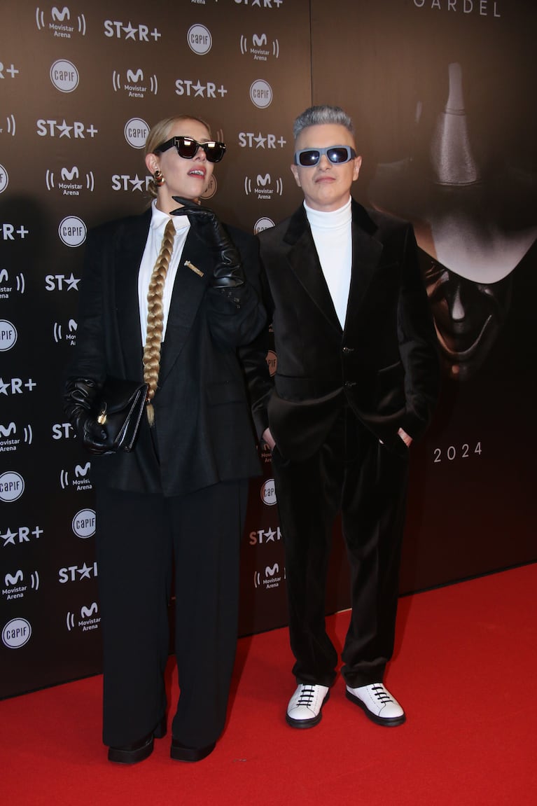 Juliana Gattas y Ale Sergi (Movilpress)