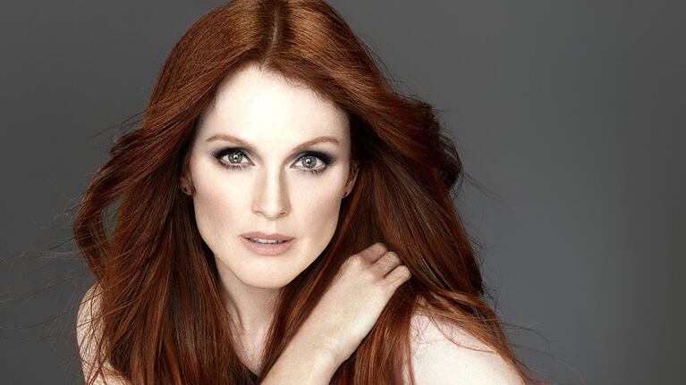 Julianne Moore se siente a gusto a sus 57 años: “Me siento más feliz conmigo misma”
