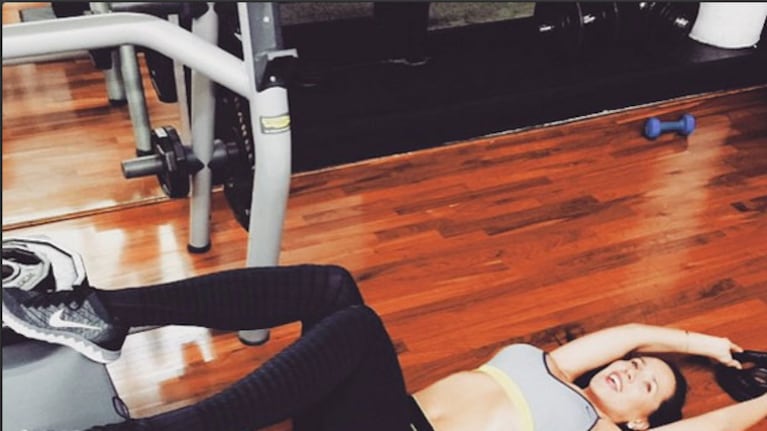 Julieta Camaño perfecciona su escultural cuerpo en el gimnasio. (Foto: instagram.com/julietacam/)