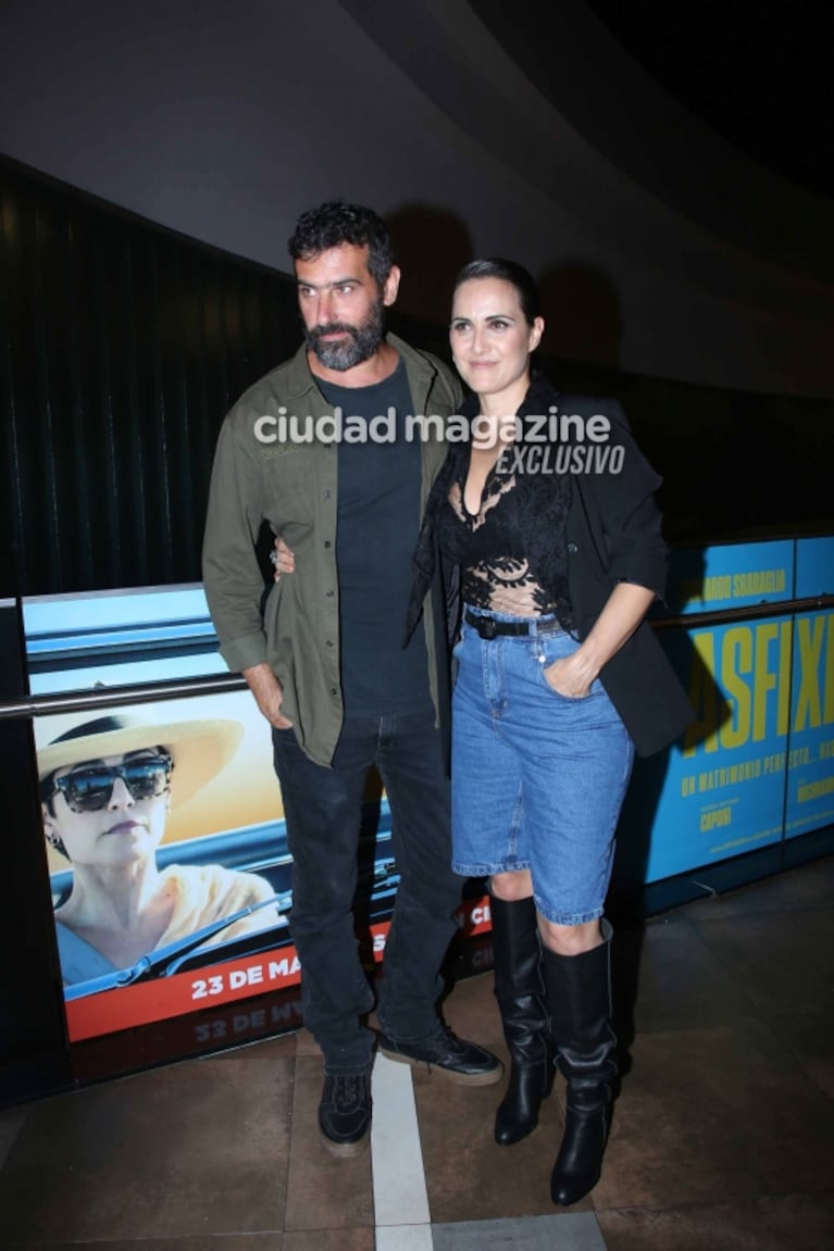 Julieta Díaz y Gervasio Troche, juntos por primera vez en público: sus fotos en la avant premiere de Asfixiados