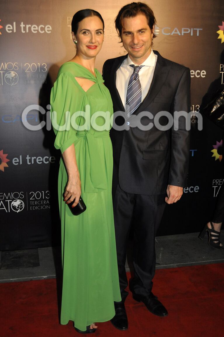 Julieta Díaz y su marido, Brent Federighi (Foto: Jennifer Rubio). 