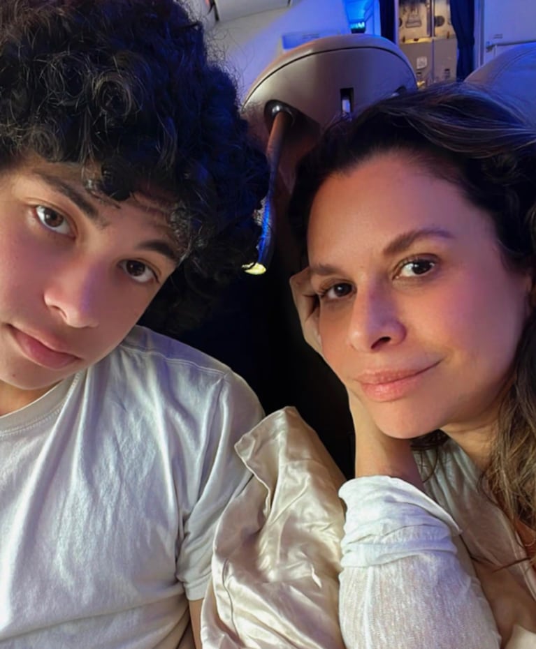 Julieta Ortega explicó por qué no deja solo a su hijo Benito: “La casa sola no porque no confío” | Créditos: Instagram @petitjotao