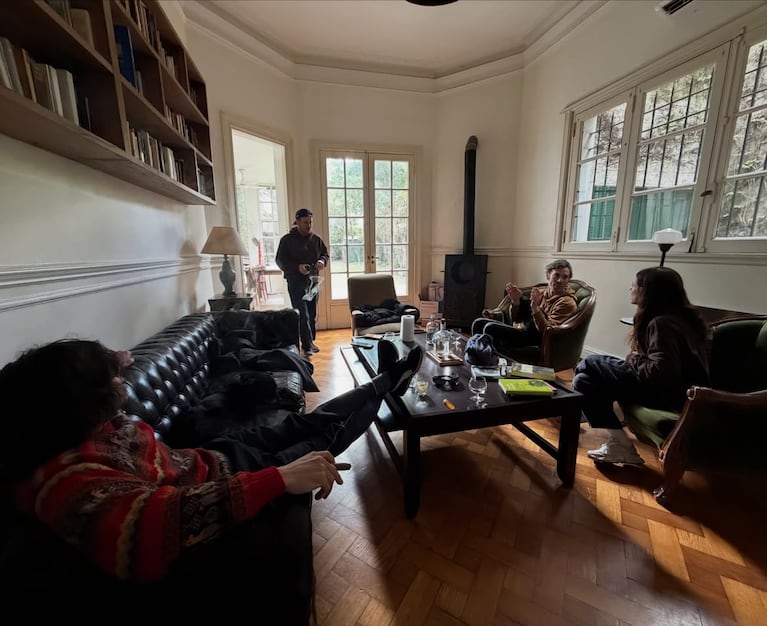 Julieta Ortega mostró el íntimo encuentro con sus hermanos (Foto: Instagram @petitjotao)