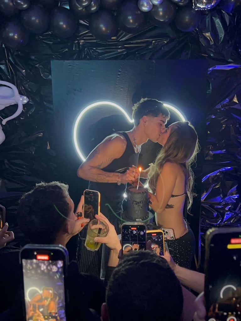 Julieta Poggio celebró su primer aniversario con su novio. Crédito: Instagram/@julipoggio.
