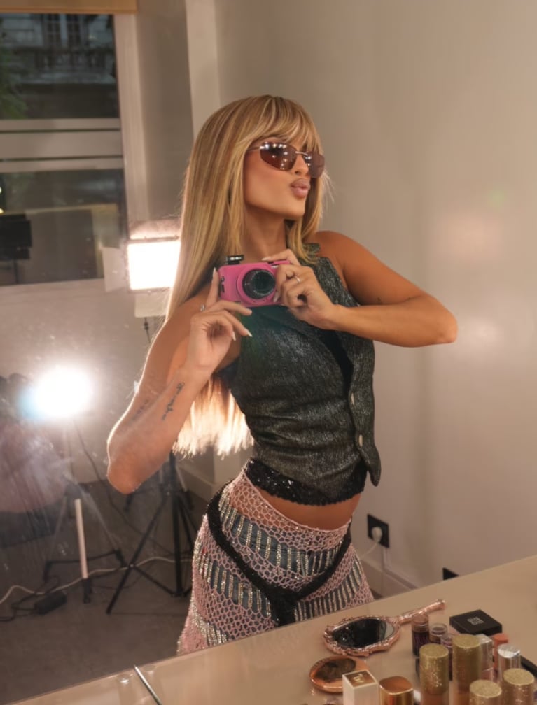 Julieta Poggio se puso en la piel de Hannah Montana: recreó la fiebre de los 2000 | Créditos: Instagram @poggiojulieta