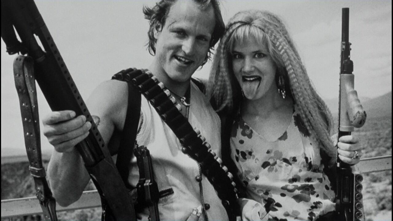 Juliette Lewis junto a Woody Harrelson, en "Asesinos por naturaleza".  (Foto: Web)