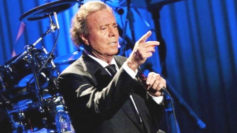 Julio Iglesias debió cancelar sus shows por problemas de salud