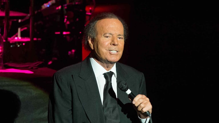 Julio Iglesias quería ser portero de fútbol antes de ser cantante 