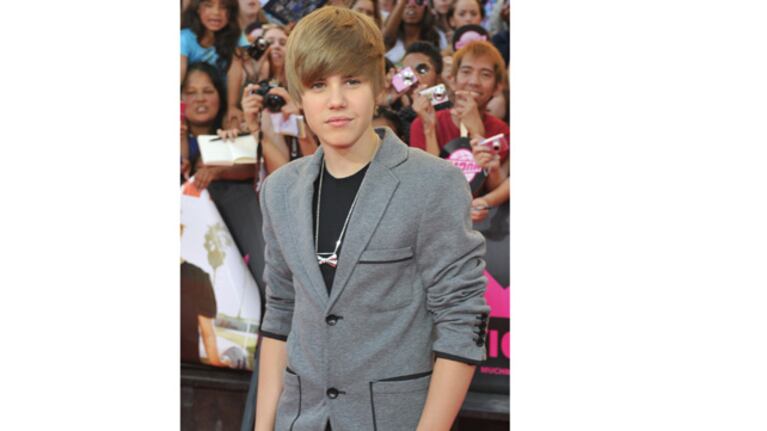 June 20, 2010 - Toronto, Ontario, Canada - Justin Bieber on the red carpet at the MMVA's on Sunday, June 20, 2010 in Toronto, Ontario, Canada. ..Photo Credit: C.J LaFrance/ZumaPress (Credit Image: © CJ LaFrance/ZUMApress.com)