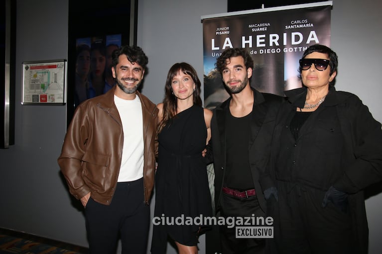 Junior Pisanú con Gonzalo Heredia, Brenda Gandini y Daniela Cardone