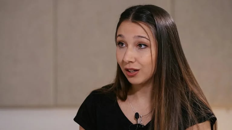 Kablan y Nati Jota entrevistando a Nahir Galarza en el canal Olga