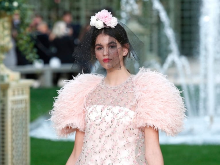  Kaia Gerber debutó en la Alta Costura con Chanel