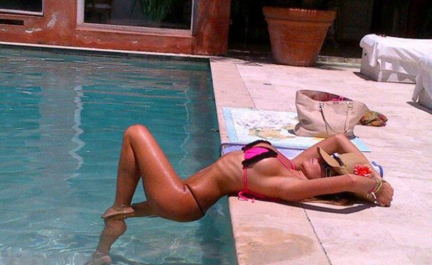 Karina Jelinek calienta el verano. (Foto: Twitter @Karijelinek)