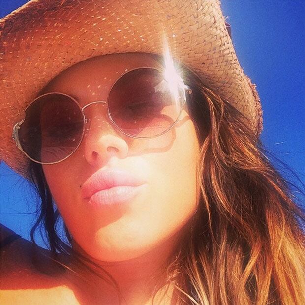 Karina Jelinek encendió Twitter con fotos sexies y provocativas (Foto: Instagram)