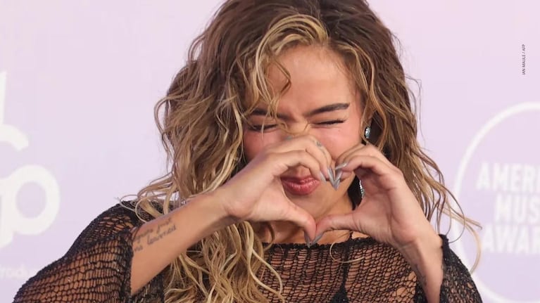 Karol G rompió en llanto antes de empezar el Tropitour