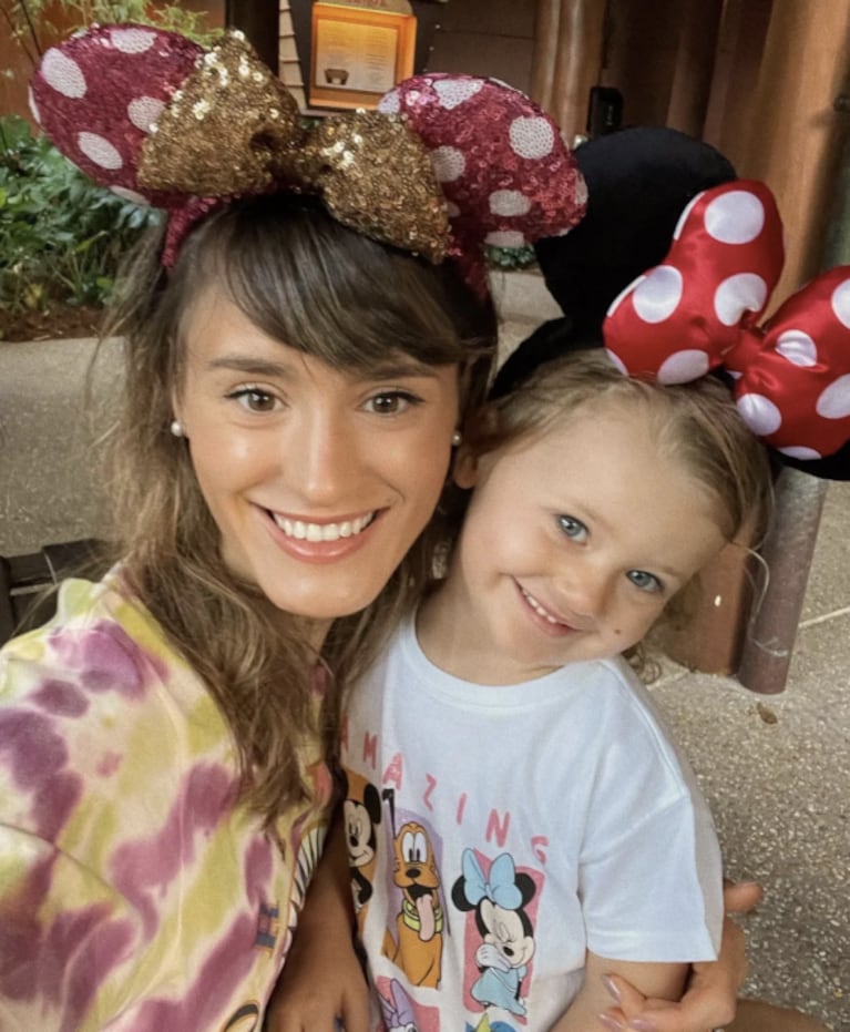 Katja Martínez posteó dulces fotos con su hijita en Disney: "Mi ratoncita"