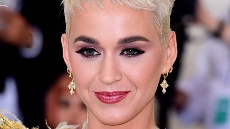 Katy Perry desató una polémica en Twitter por un chiste sobre Barack Obama
