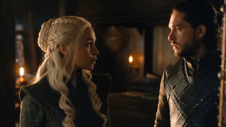 Kit Harington sobre escena sexual con Emilia Clarke: “Fue antinatural y extraño”