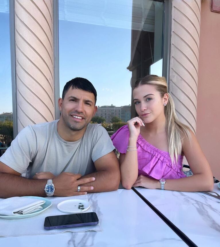 Kun Agüero y Sofia Calzetti